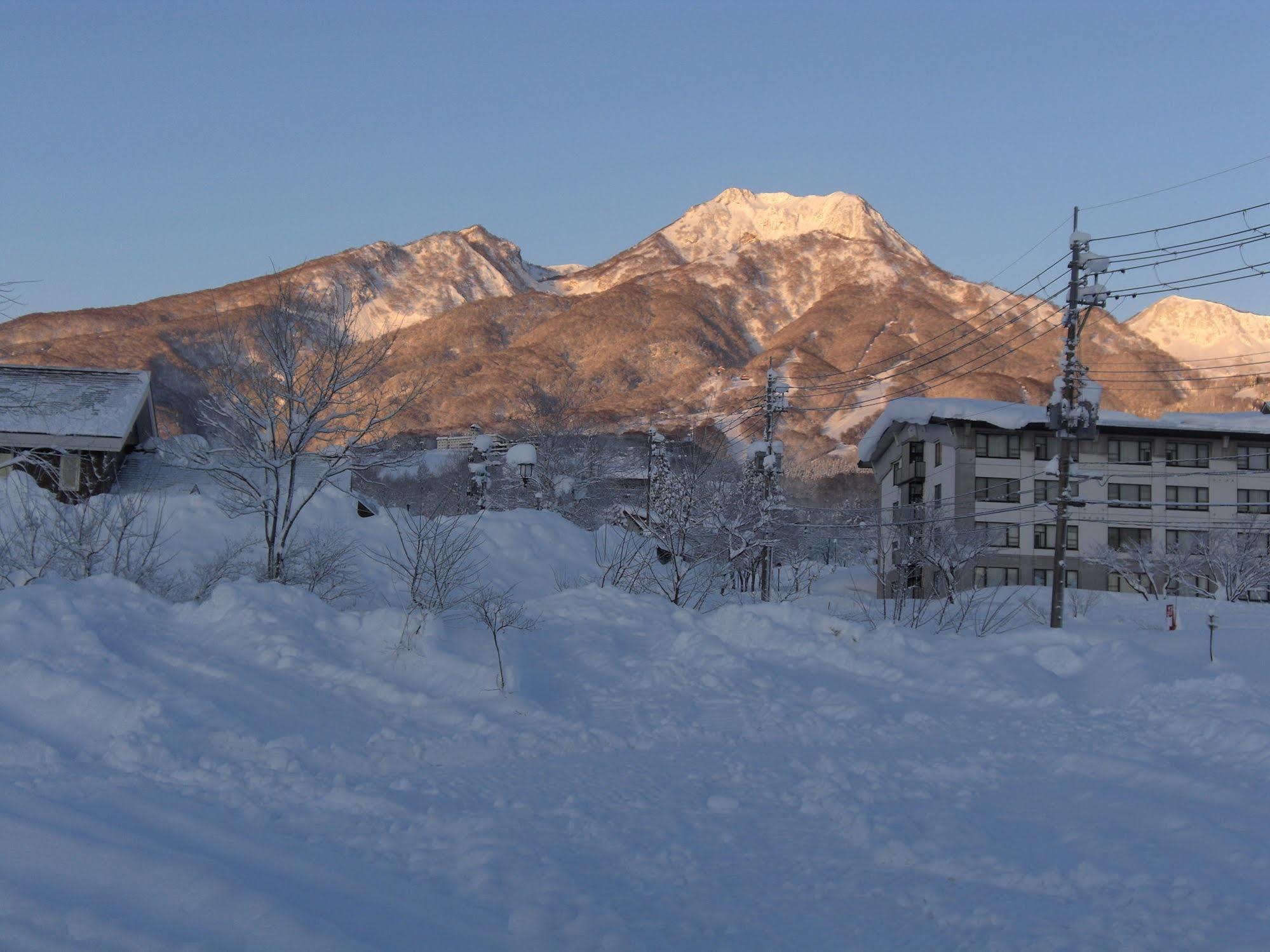 Akakura Yours Inn Myoko Εξωτερικό φωτογραφία